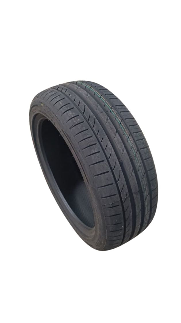 NEUMATICO 225/45 R18 TRACMAX X-PRIVILO TX3 95YXL – Neumáticos del