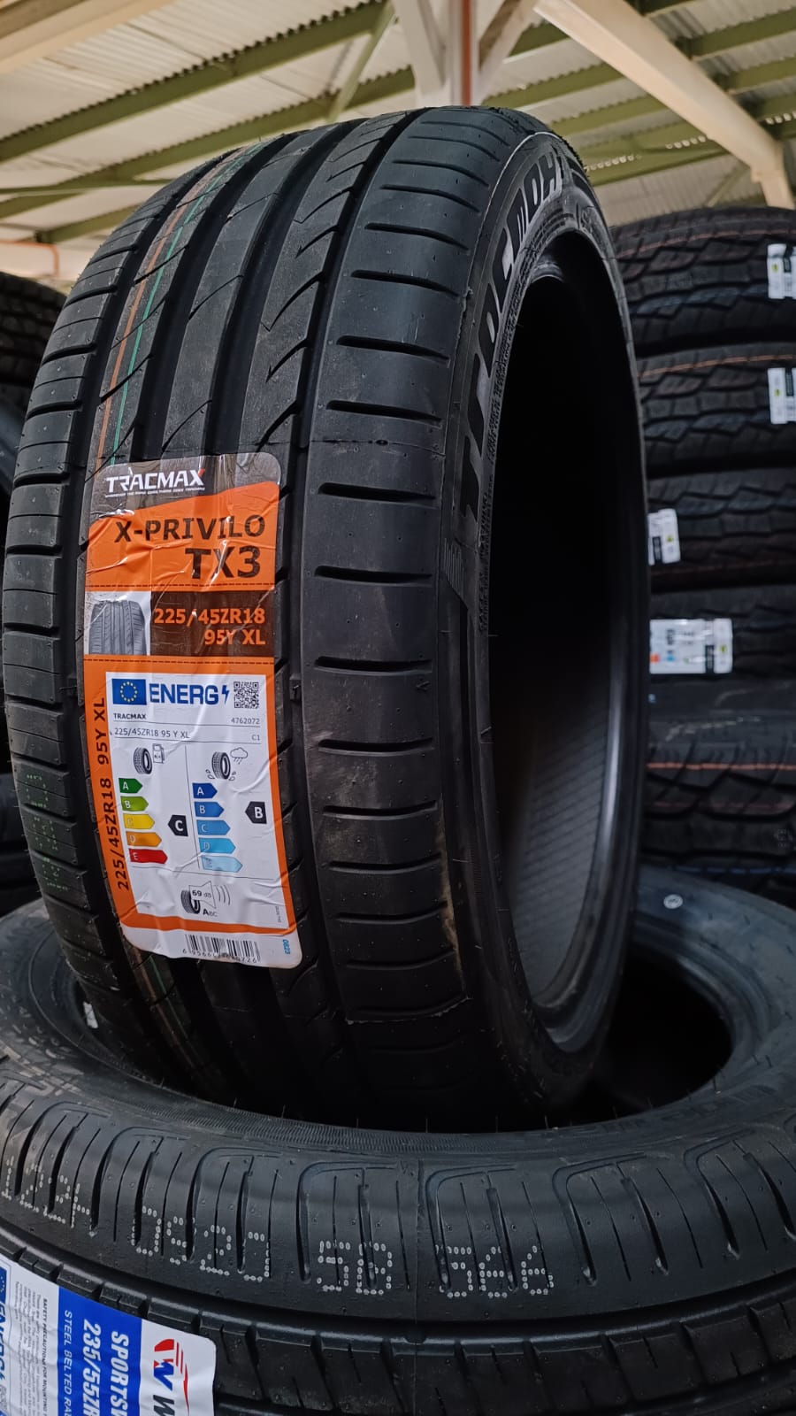 NEUMATICO 225/45 R18 TRACMAX X-PRIVILO TX3 95YXL