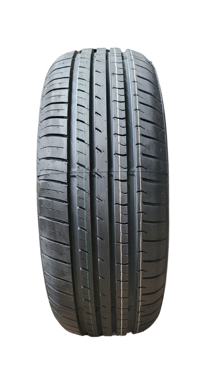 NEUMATICO 185/55 R15 ROCKBLADE ROCK 555 82 V