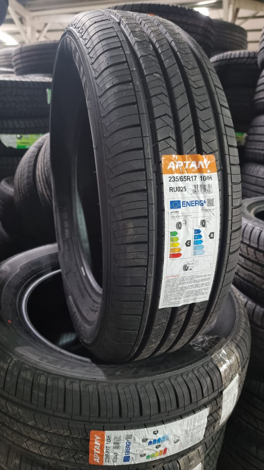 NEUMATICO 235/65 R17 APTANY RU025Y HT 104H