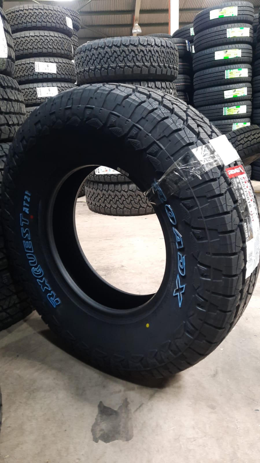 Continental VanContact A/S Ultra 225/75 R16C 121R/120R