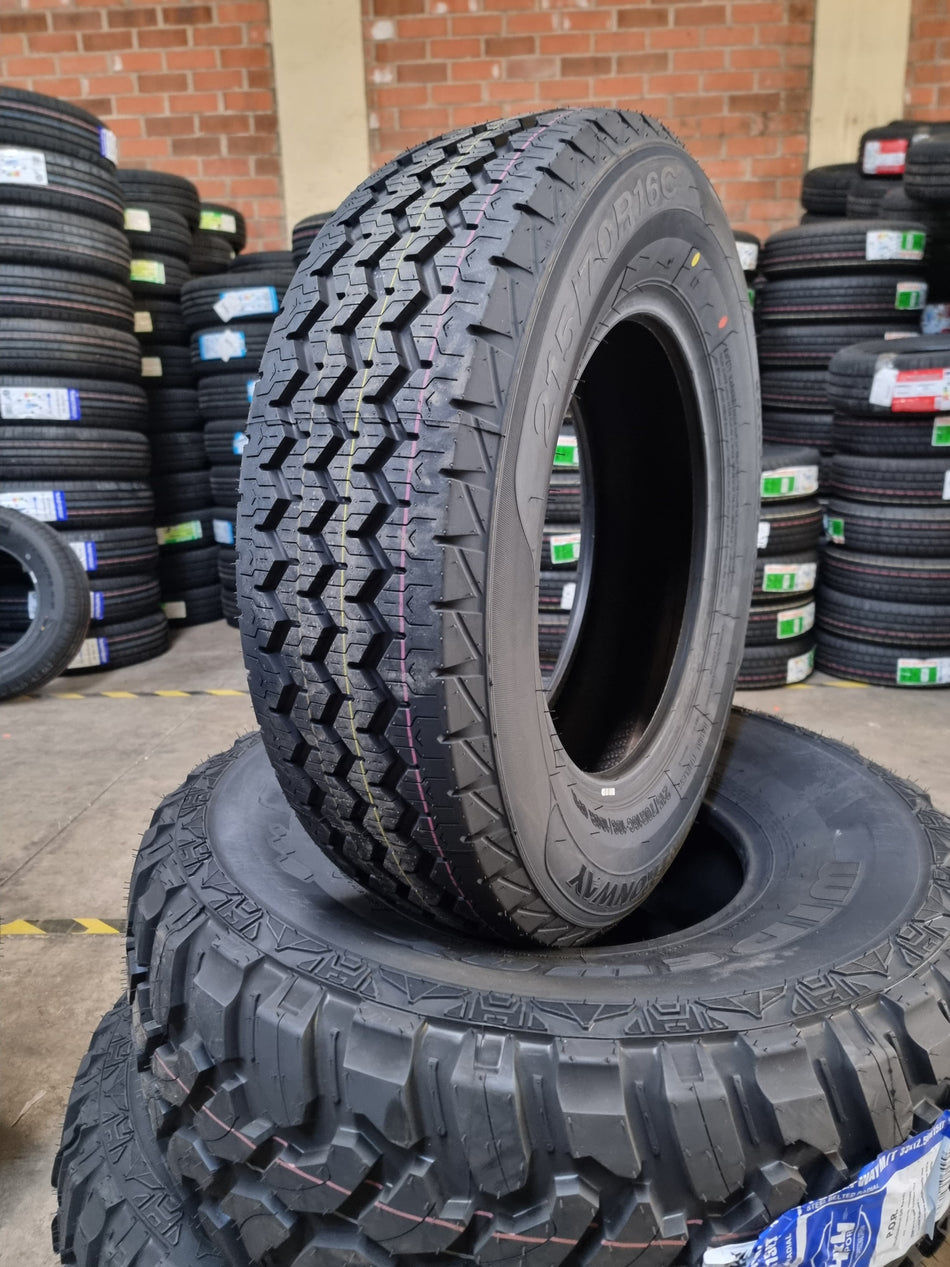 NEUMATICO 215/70 R16C FRONWAY VANPLUS09 108/106R