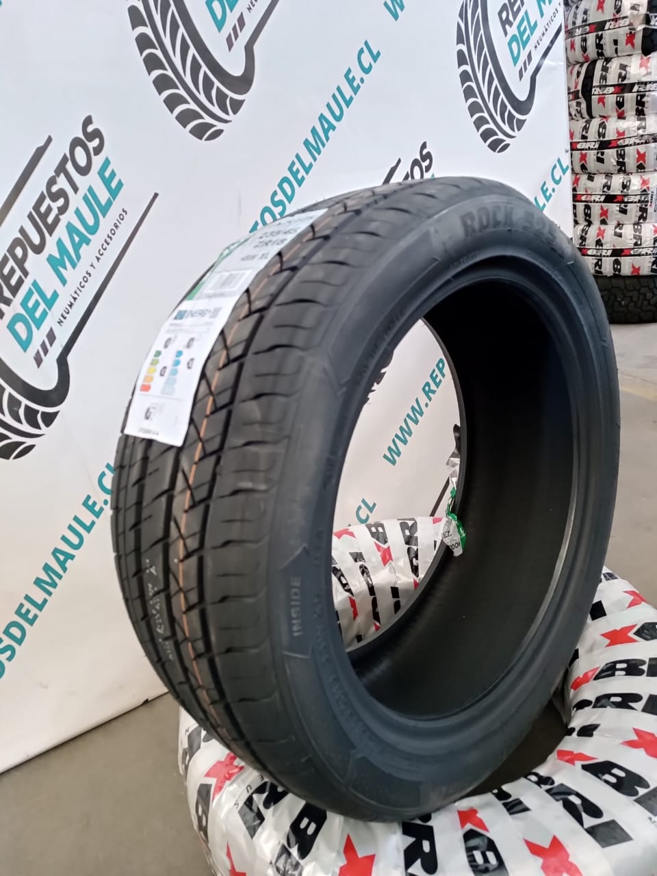NEUMATICO 235/45 R18 ROCKBLADE ROCK 525 98 W (Z) – Neumáticos del