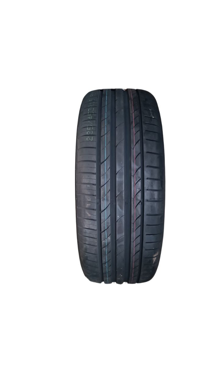 NEUMATICO 235/45 R19 TRACMAX X-privilo TX3  99Y XL