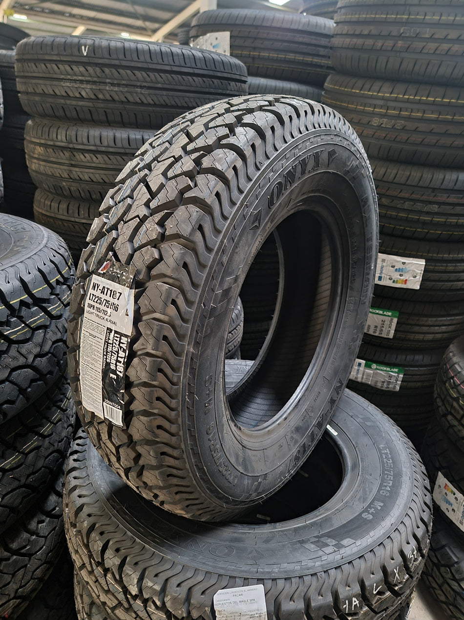Neumatico 225/75 R16 10 Pr 115/112s Ny-at187 Onyx Pcr A/t