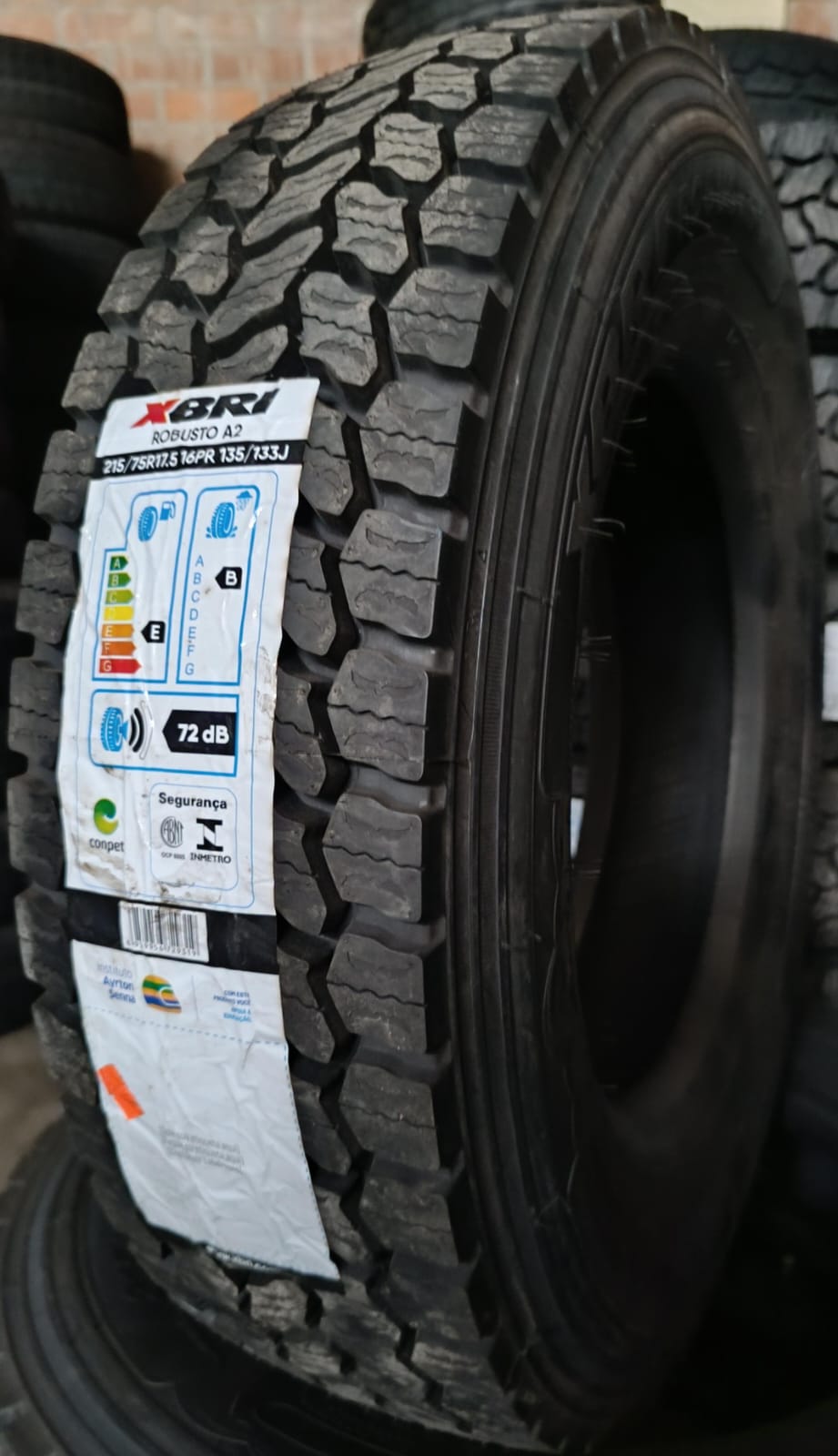 Neumatico 215/75 R17.5 16pr 135/133j Robusto A2 Traci/carret