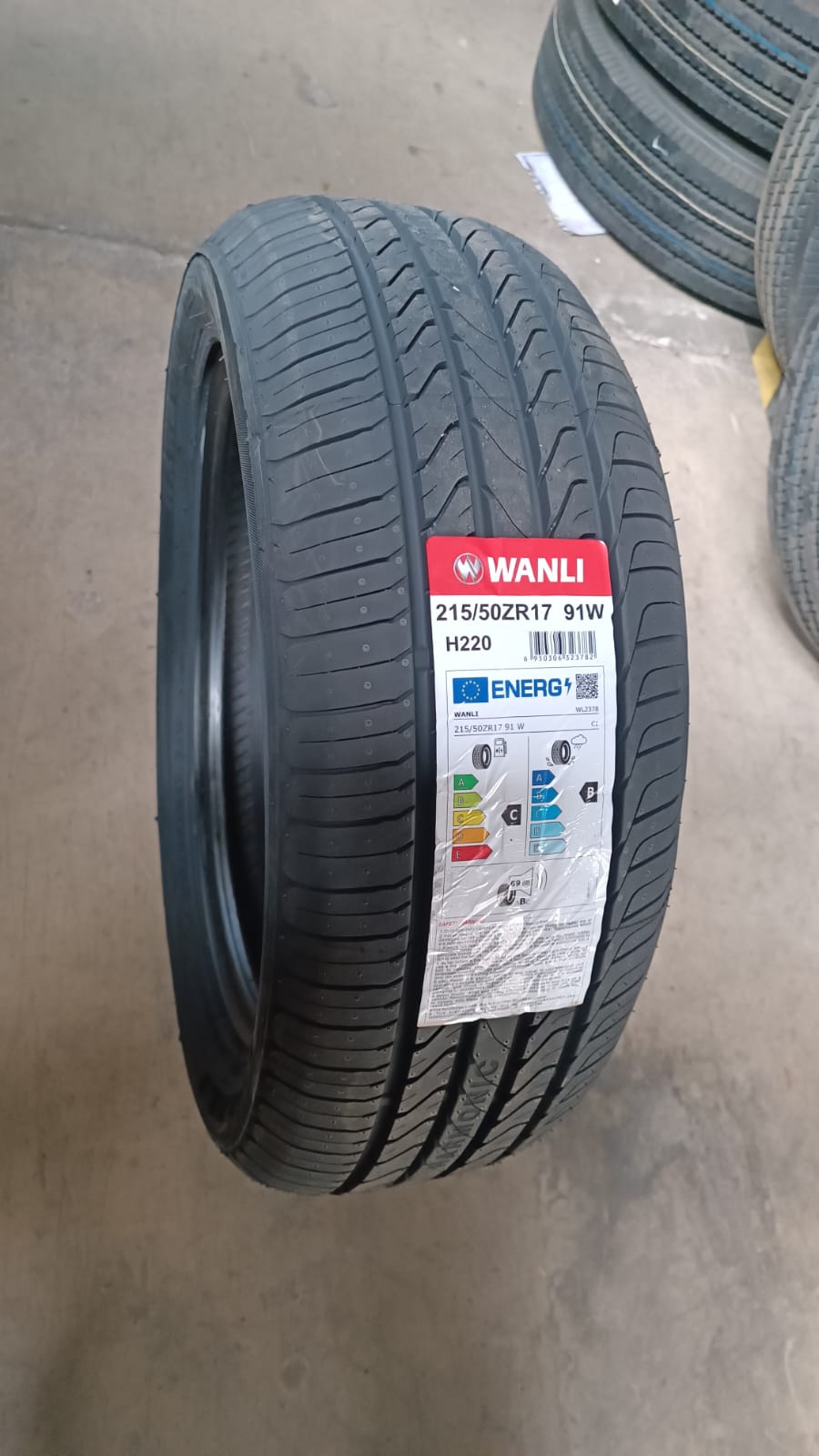 Neumatico 215/50 R17 Wanli H220 91W Z