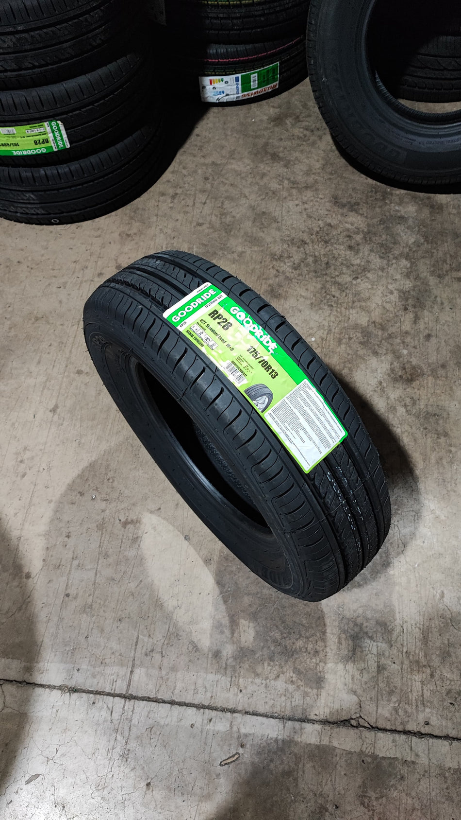 Neumatico 175/70 R13 82t Rp-28 Goodride