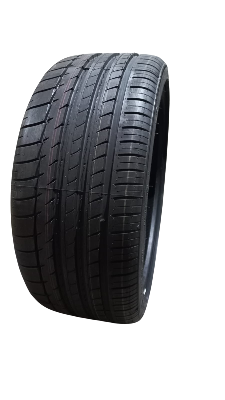 NEUMATICO 245/35 R20 TRIANGLE TH201 95Y