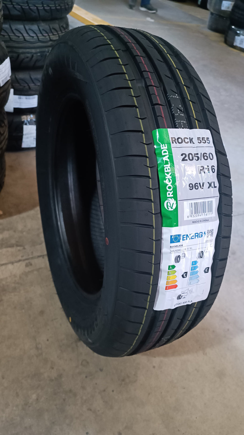 NEUMATICO 205/60 R16 ROCKBLADE ROCK 555 XL 96V