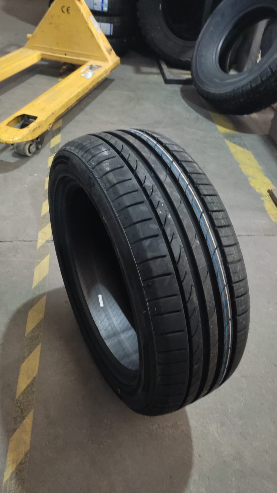 NEUMATICO 205/50 R17 TRACMAX X-PRIVILIO TX3 93W XL PCR