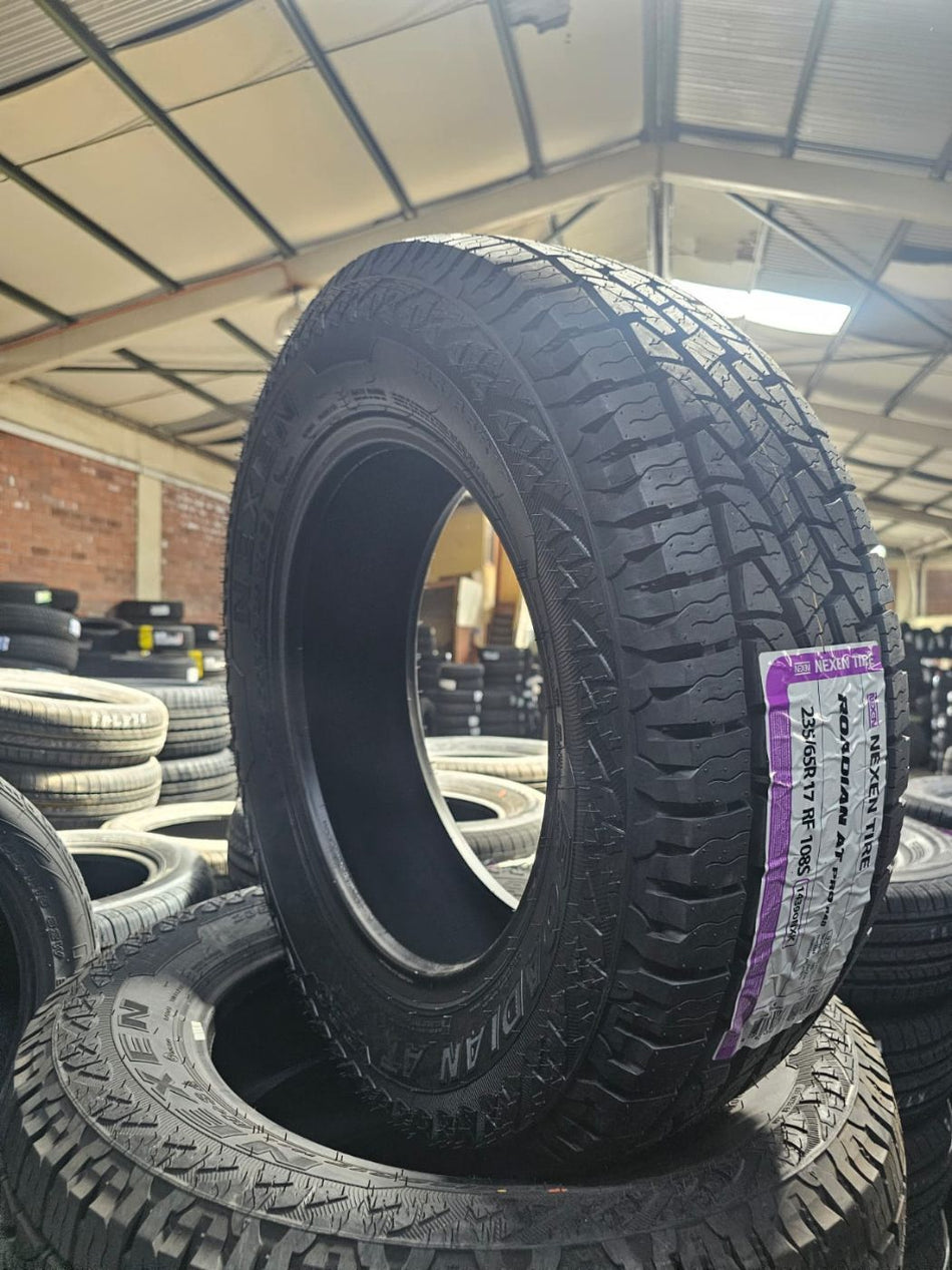 Neumatico 235/65 R17 108s Rodian At Pro Ra8 Nexen Korano