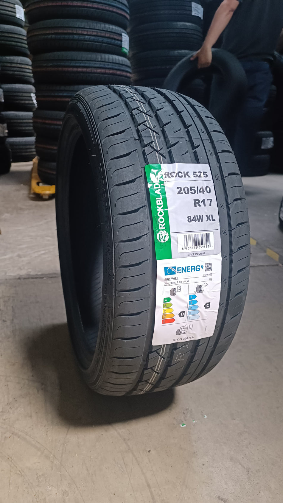 NEUMATICO 205/40 R17 ROCKBLADE ROCK 525 84 W