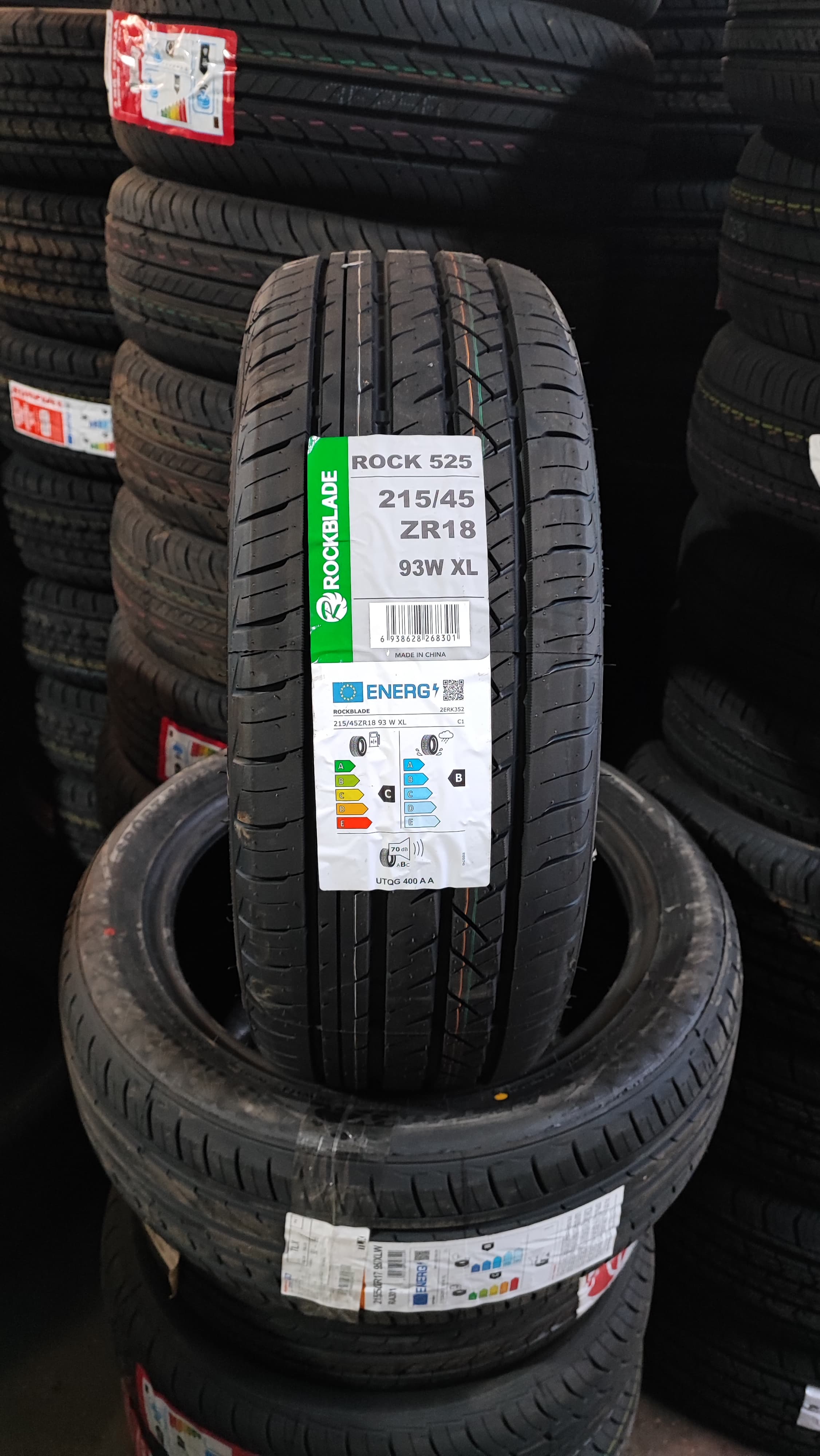 NEUMATICO 215/45 R18 ROCKBLADE ROCK 525 93 W ZR – Neumáticos del Maule
