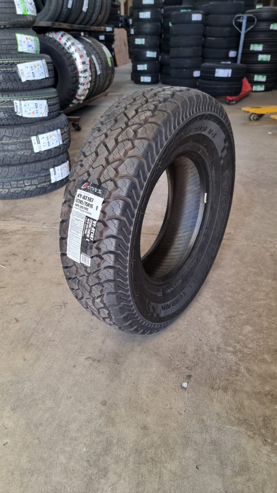 NEUMATICO 245/75 R16 10PR 120/116S NY-A187 ONYX