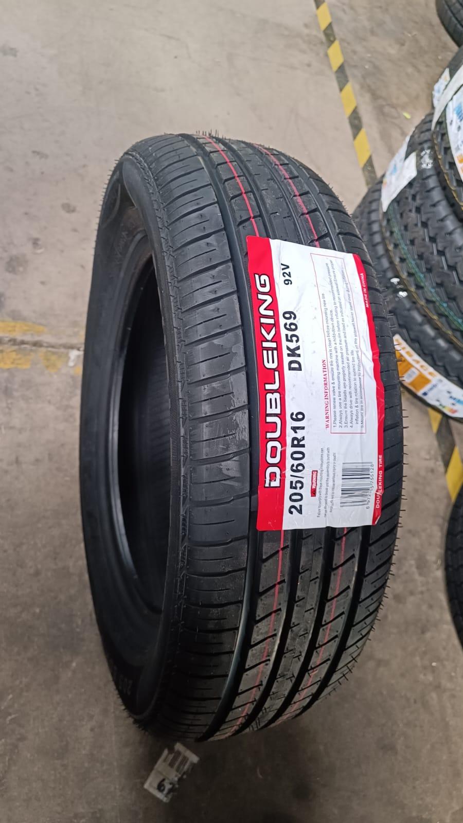 Neumatico 205/60 R16 Doubleking Dk569 92V HT