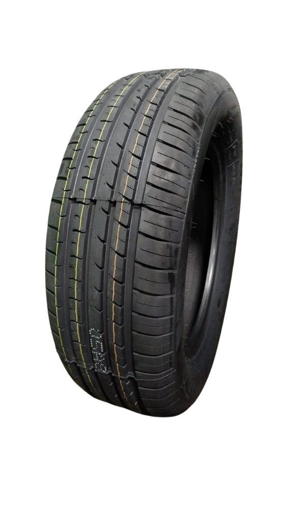 Neumatico 215/60 R16 ROCKBLADE ROCK 555 99H