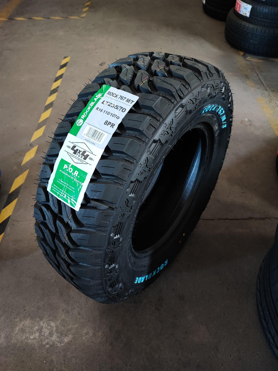 Neumatico 235/70 R16 W Rockblade Rock 767 M/T 110/107q Lt