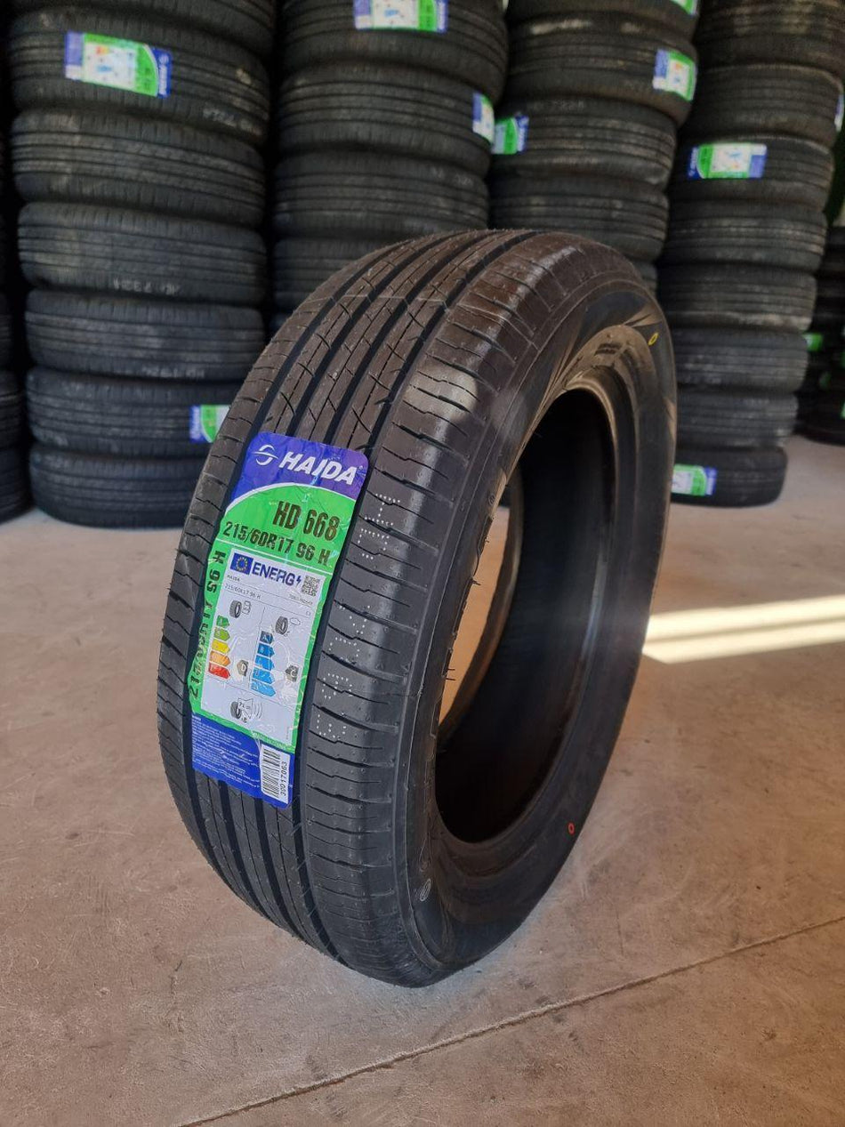 NEUMATICO 215/60 R17 HAIDA HD668
