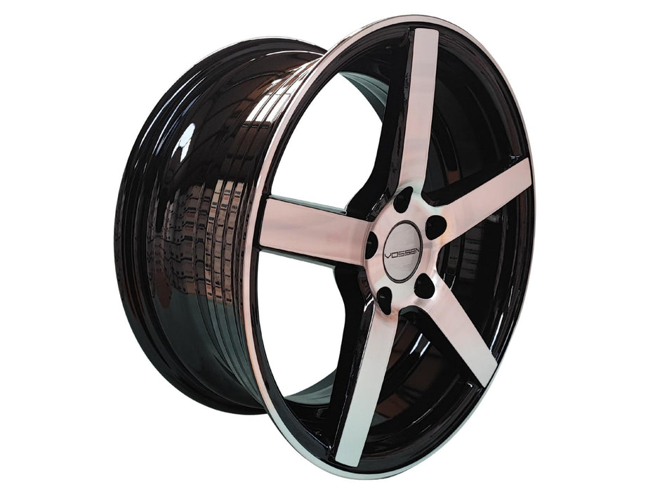 Juego de Llantas 17x7.5 5x114.3 Et40 BM face 221 MB