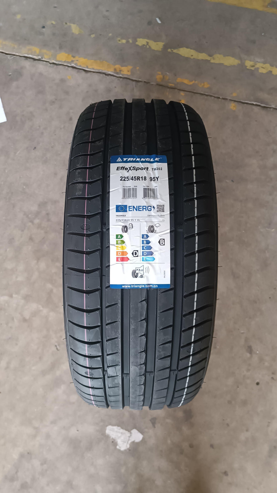 NEUMATICO 225/45 R18 TRIANGLE TH202 95Y