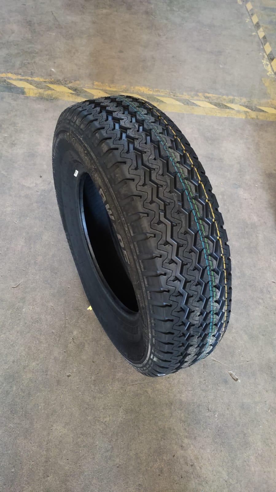 NEUMATICO 205/75 R16C 8PR 110/108R RW-05 ROADWING