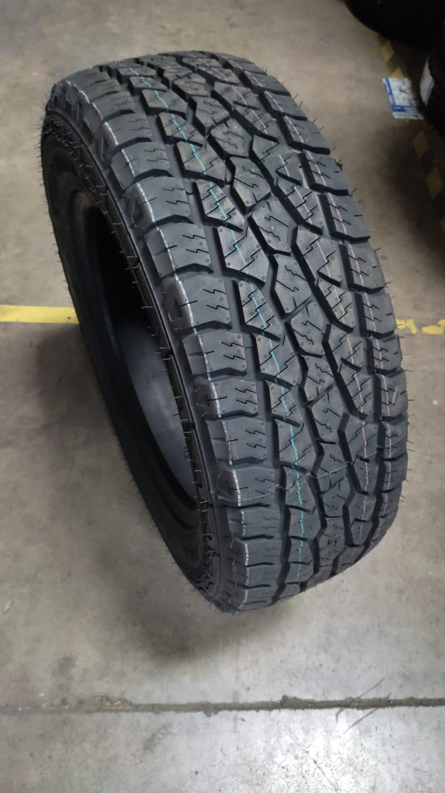 Neumatico 235/65 R17 Triangle Tr292 AT M+S 104T