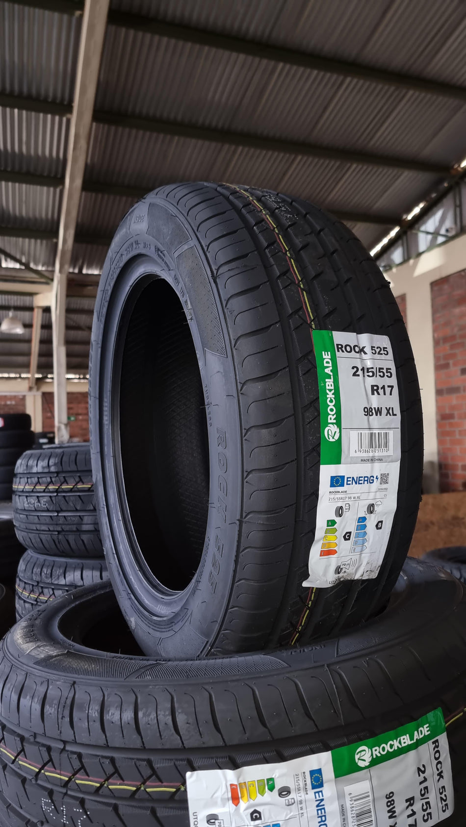 NEUMATICO 215/55 R17 ROCKBLADE ROCK 525 98WXL