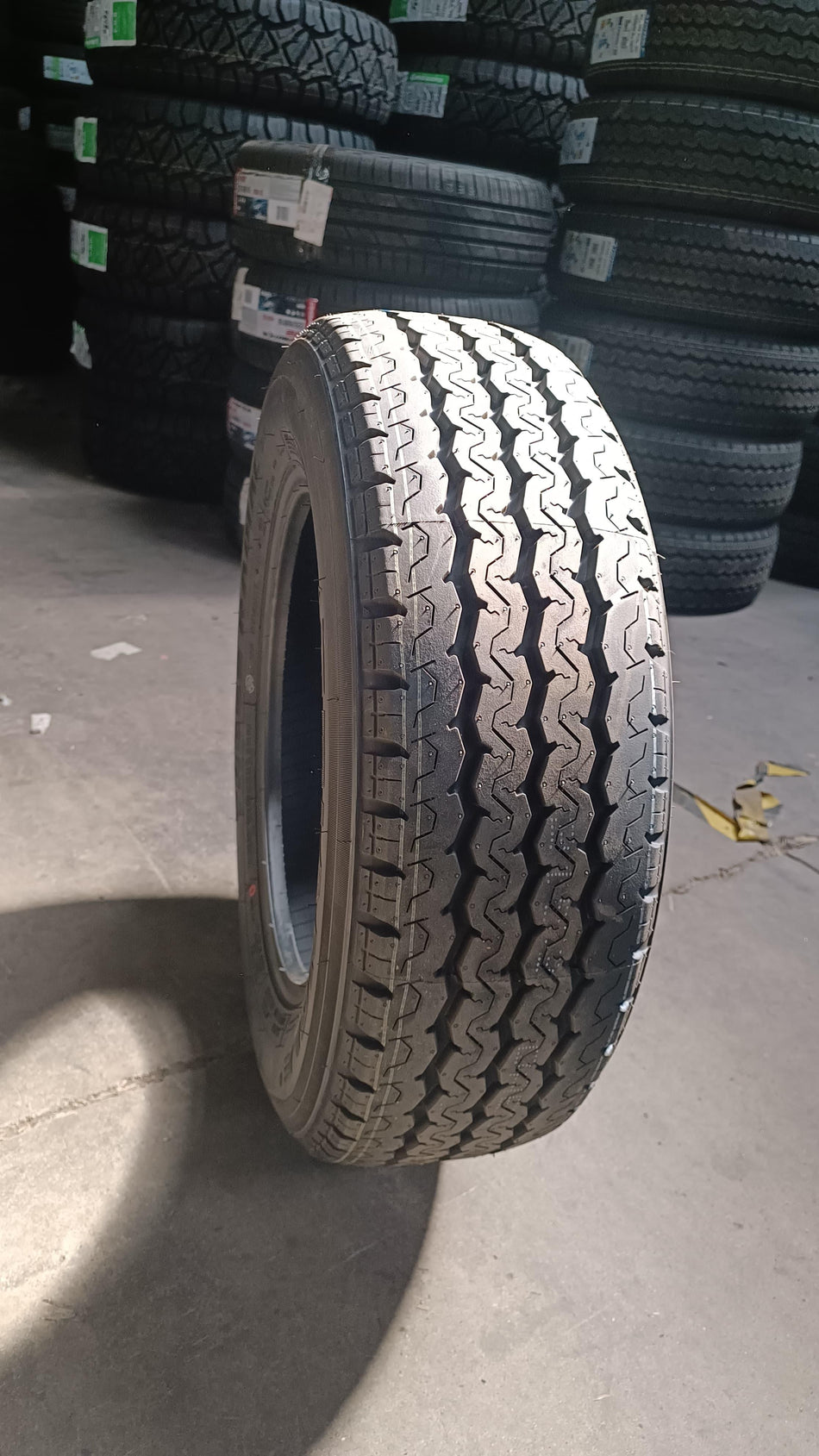Neumatico 215/65 R16C Triangle Tr652 109/107T 8PR