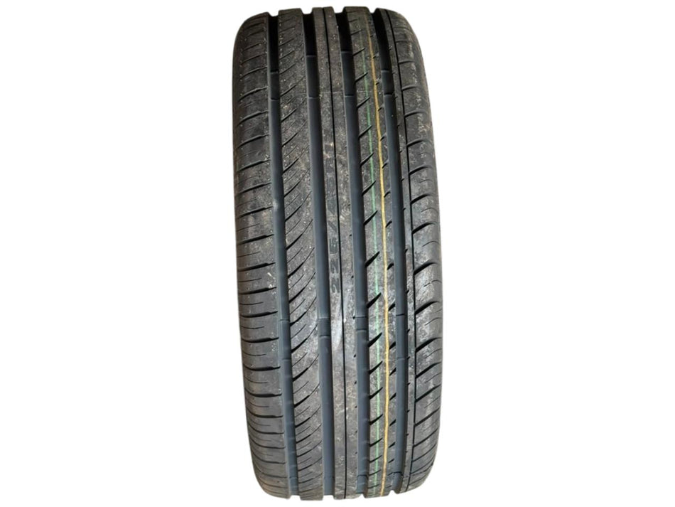 Neumatico 225/45 R17 SUNFULL SF-888 94WXL