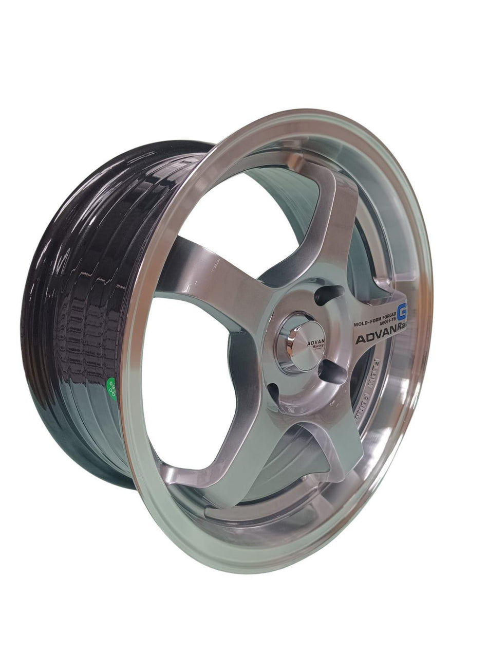 Juego de Llantas 17x7.5 4x100 Et38 HP machine lip 512