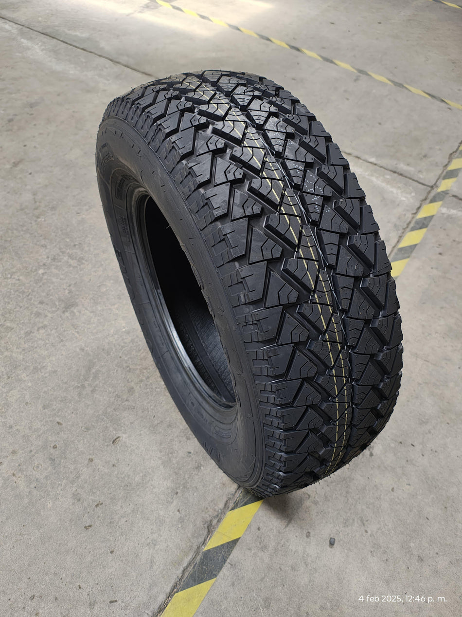 Neumatico 235/70 R16 Fortune Fsr302 Pcr 106T