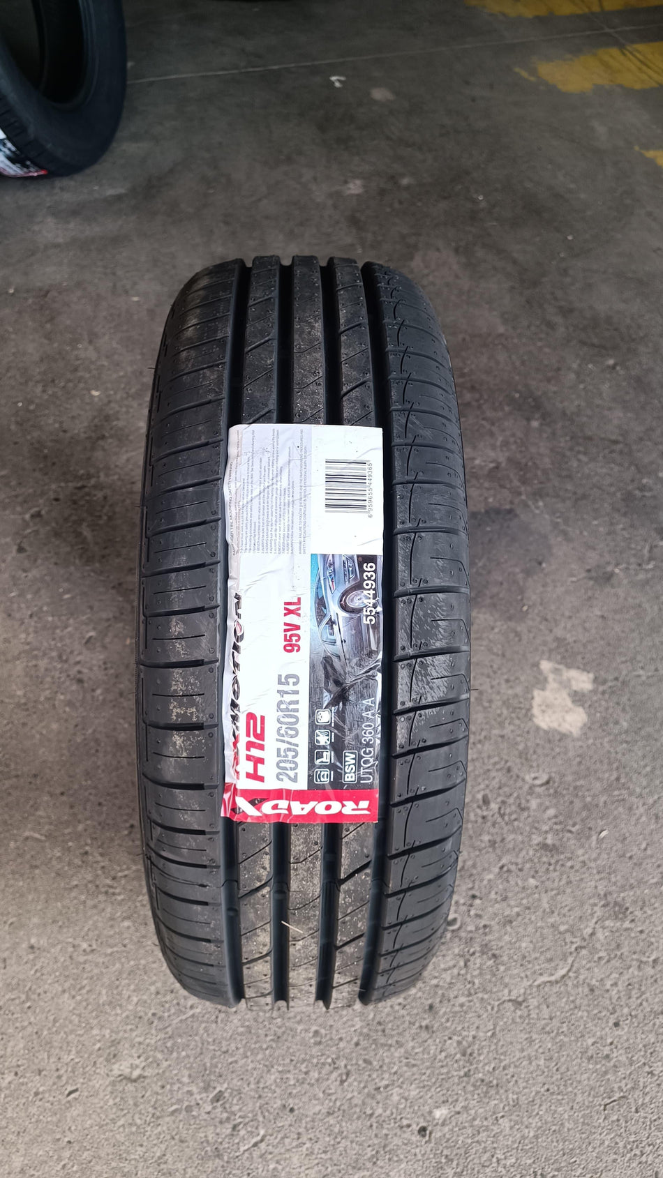 NEUMATICO 205/60 R15 ROADX RXMOTION H12 HT 95V